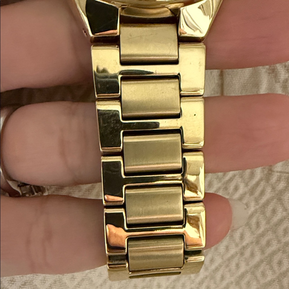 Michael Kors Gold Camille Watch - Picture 3 of 4